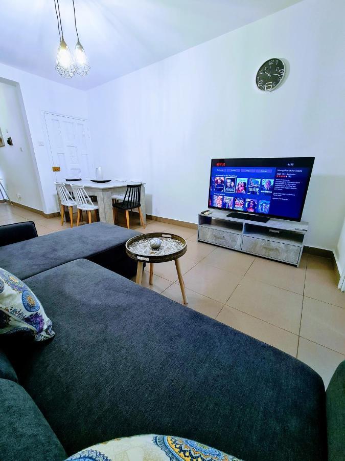 Two-Bedroom Apartment,1357663925:JPEG