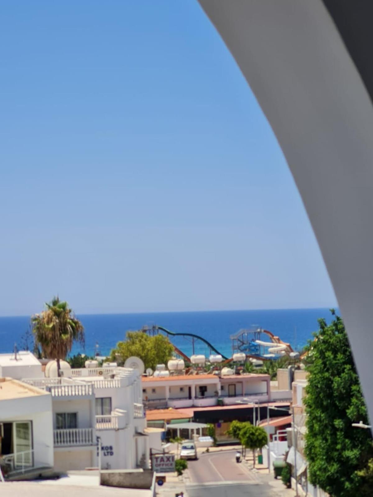 Twin Room with Sea View,1665417184:JPEG