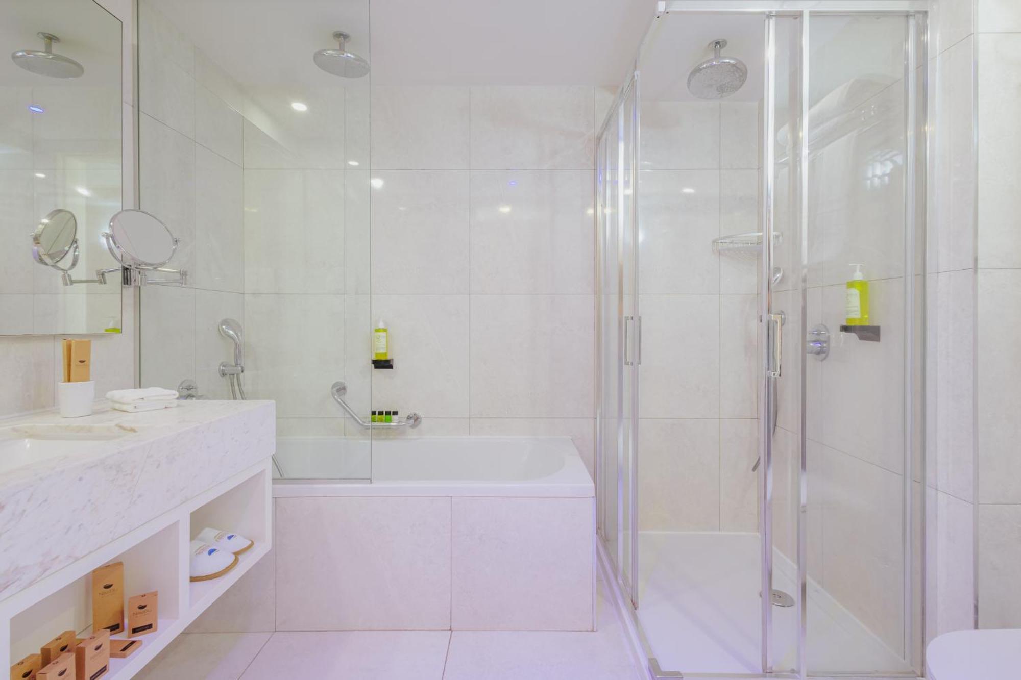 The Blu Suite with Sea View