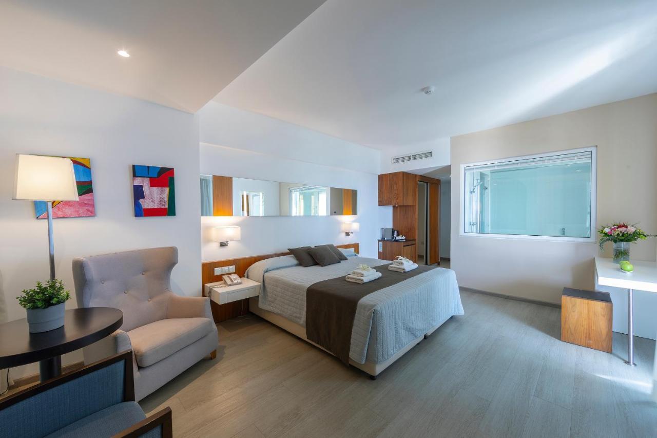 Executive Kamer met Bubbelbad Buiten en Uitzicht op Zee
