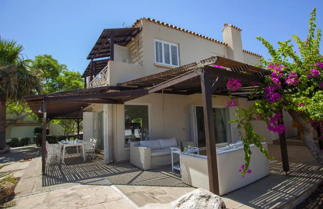 Beachfront Luxury Villa In Ayia Napa Close To All The Action, Ayia Napa Villa 1364-1