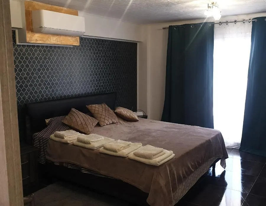 Ahoy Deluxe Apts-1