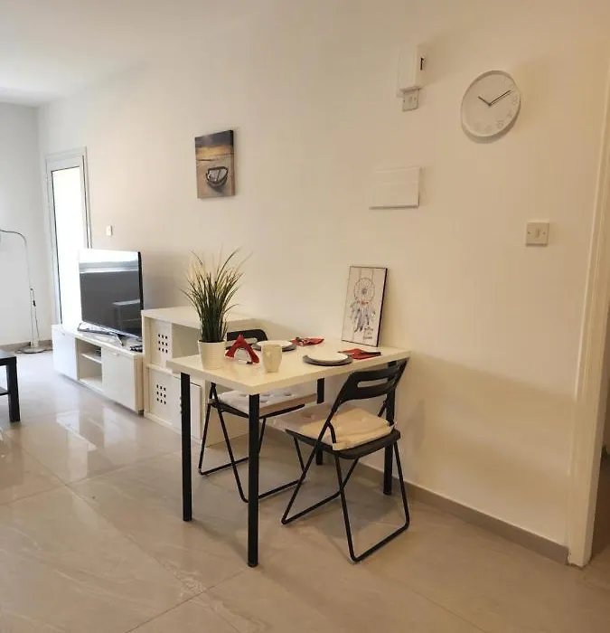 Merab Holidays Apartment Annita Court B14-1