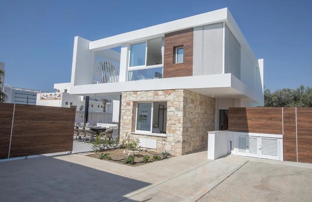 Rent Your Dream Ayia Napa Holiday Villa And Look Forward To Relaxing Beside Your Private Pool Ayia Napa Villa 1374-1