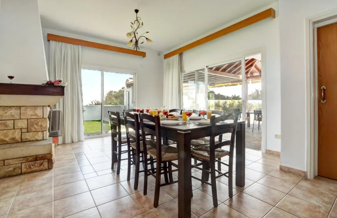 Villa Ella-1
