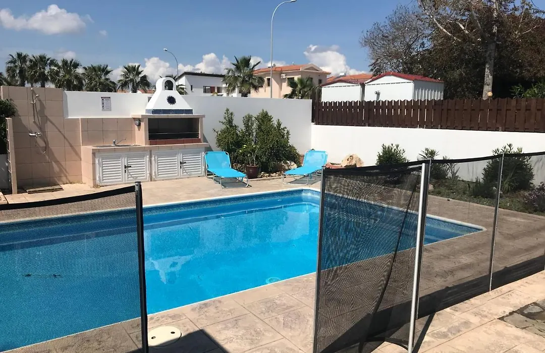 Villa Georgia In Ayia Thekla-1