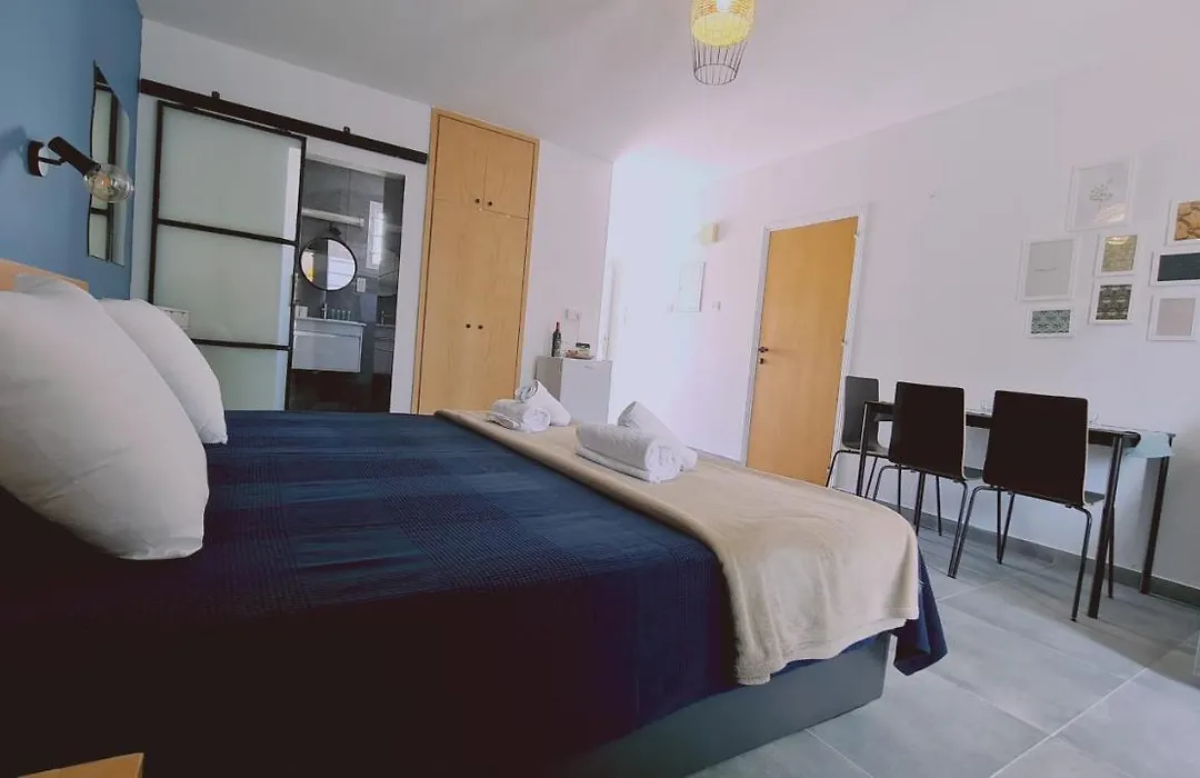 Nissi Avenue 64 Studio 2 - Luxcyservices-1