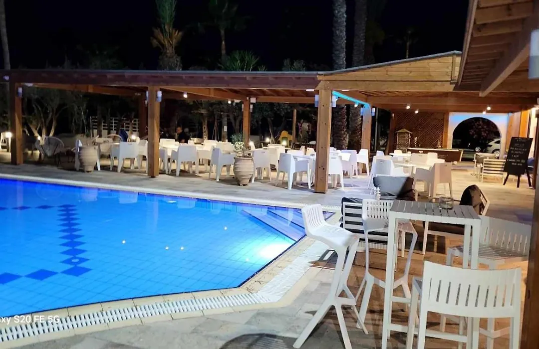 Simos Magic Beach Hotel Apts-1