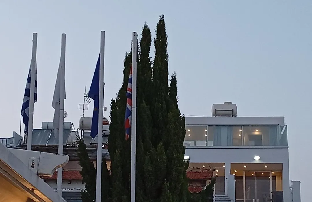 Freminore Sky Aprtments-1
