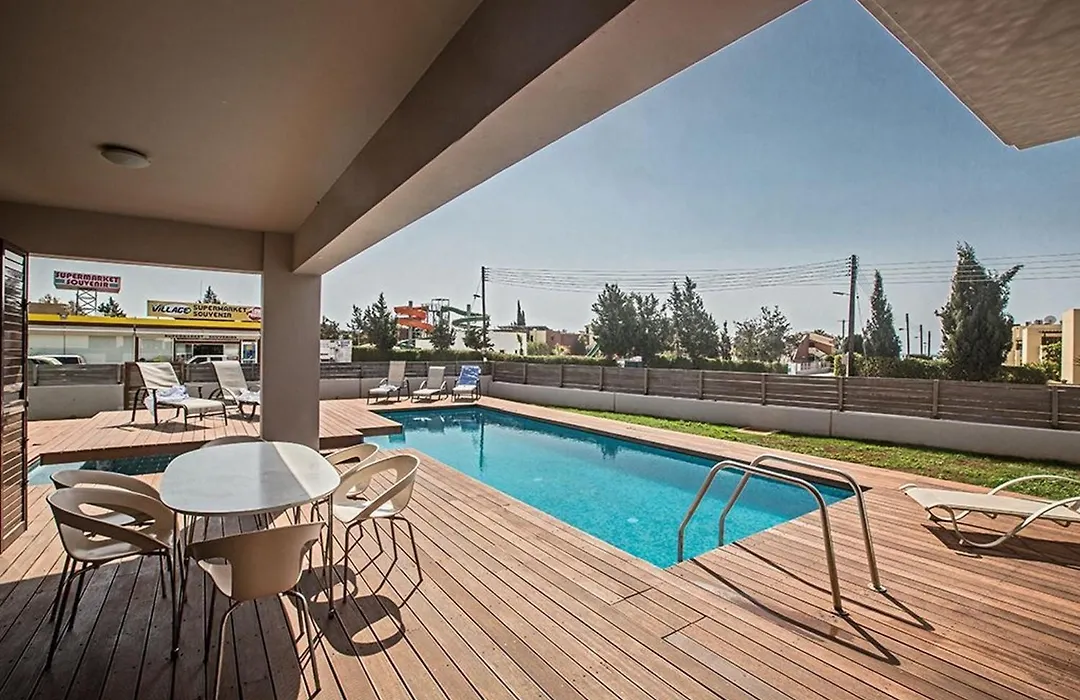 Villa Petreris Dyo - Lovely 3 Bedroom Central Ayia Napa Villa With Pool-1