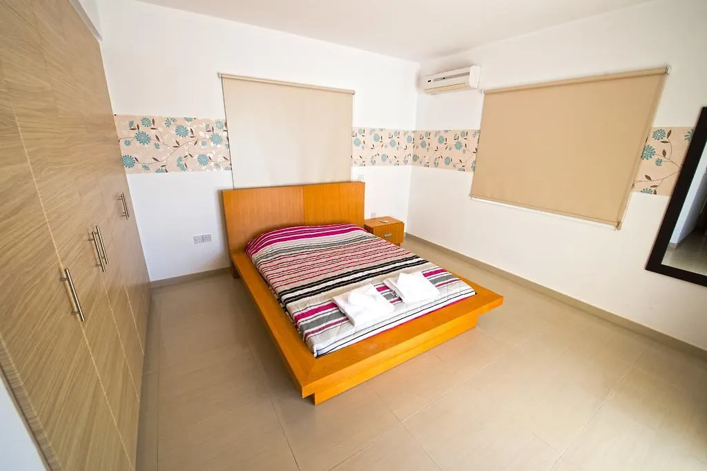 Hara Nissi Beach Villas-1