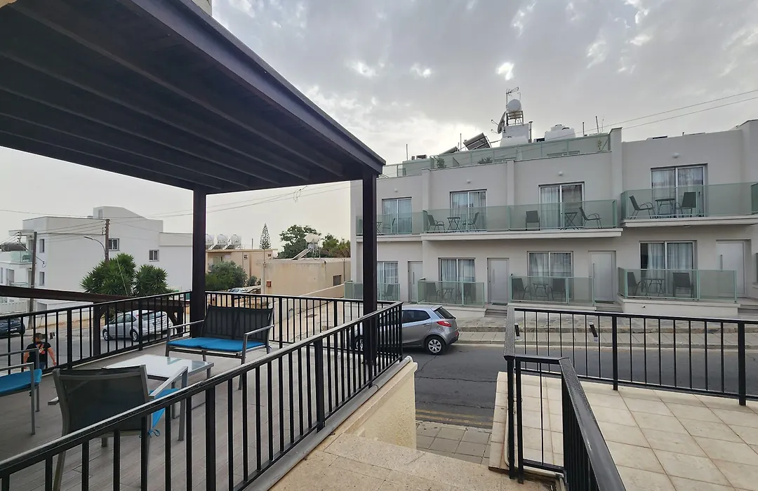 Cozy Studio In Famagusta With Extra Beds-1