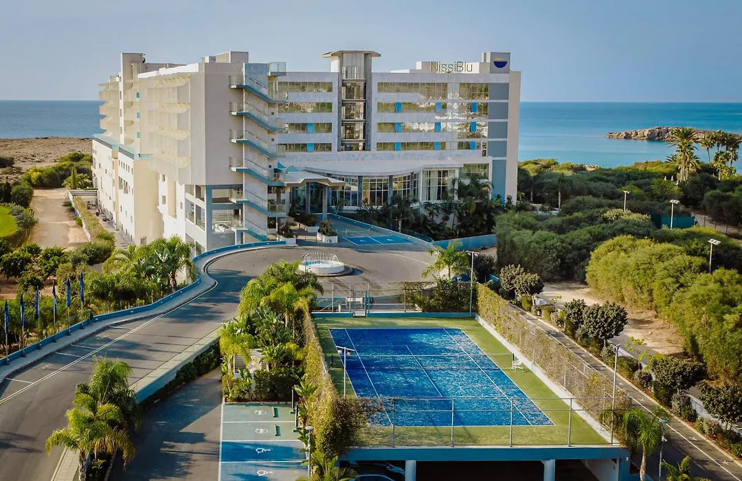 Nissiblu Beach Resort-1