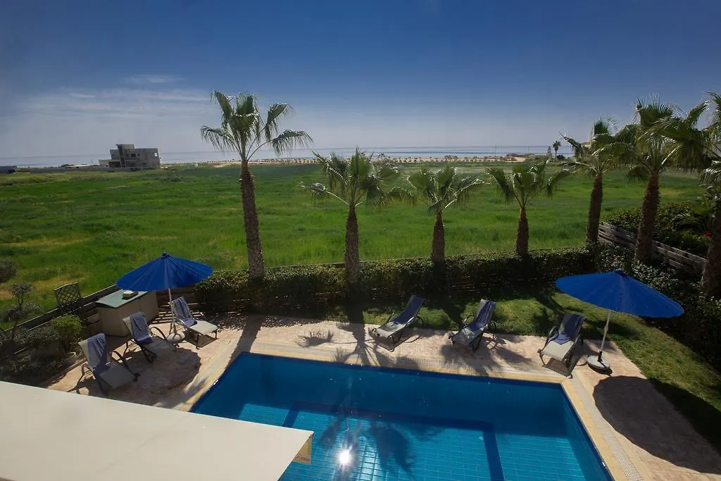 Sunny Coast Villa-1