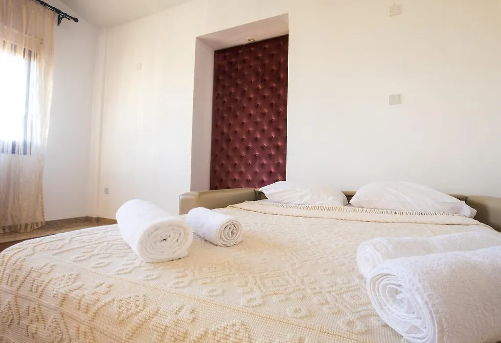 Sunshine Luxury House-1