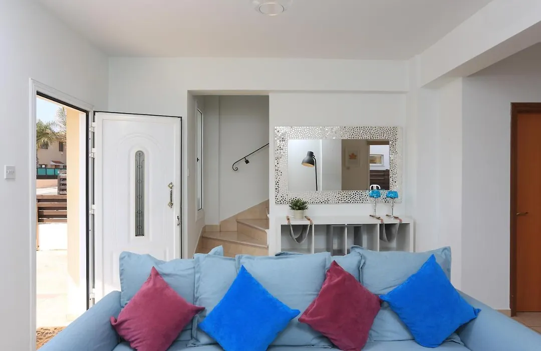 Seabreeze Villas By Trulycyprus-1