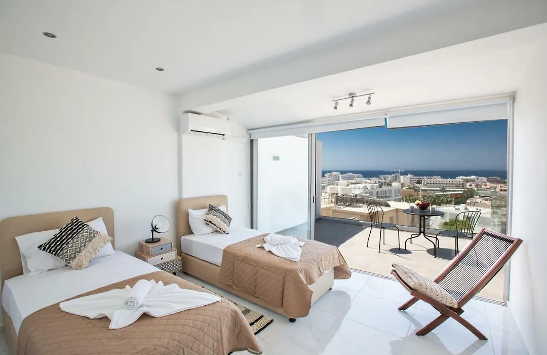Rio Luxury Apartment-1