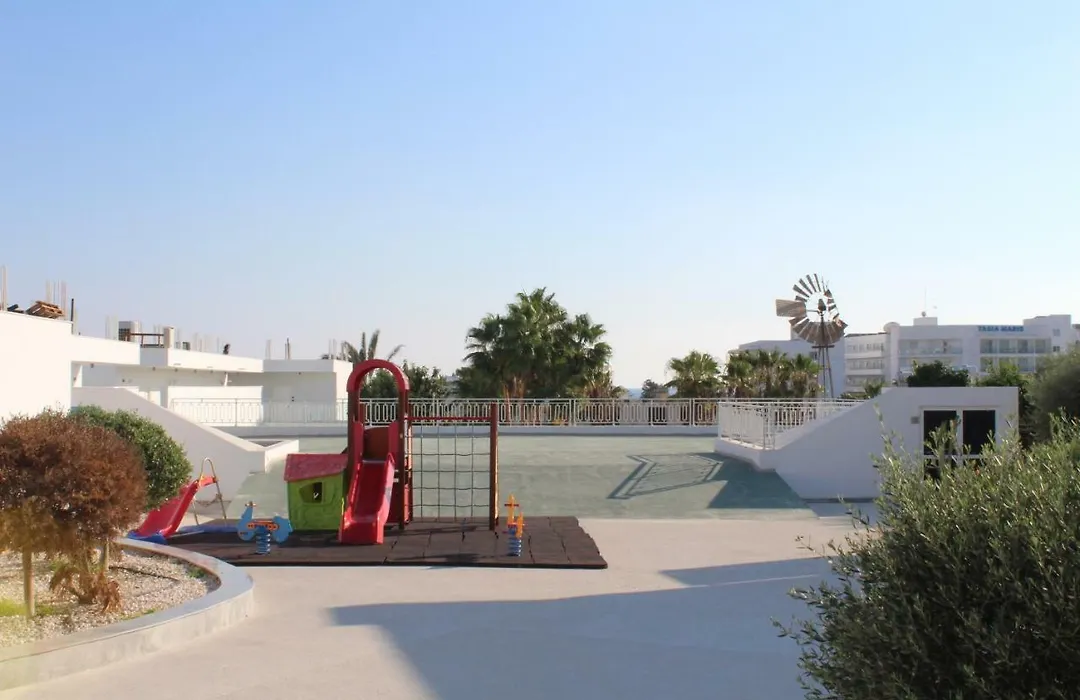 Fedrania Gardens Hotel-1