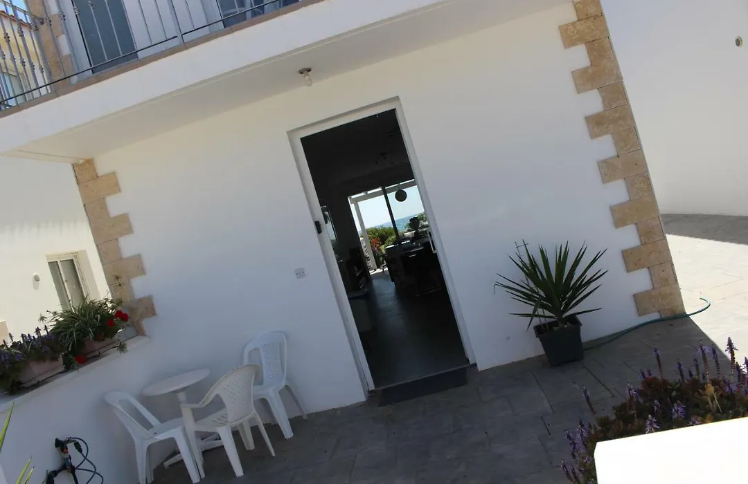Gorgona Seafront Villas 3 Bedroom With Private Swimming Pool-1