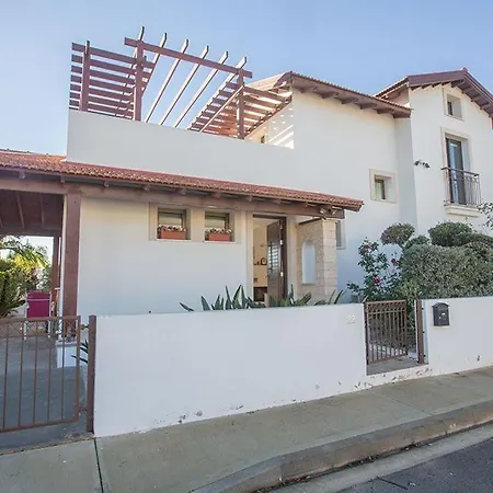 Villa Aloriti Dyo - Beautiful 3 Bedroom Ayia Thekla Villa With Private Pool - Close To The Beach-2