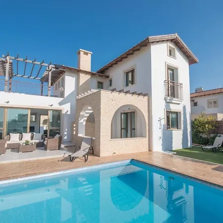 Villa Aloriti Enas - Stunning 3 Bedroom Ayia Thekla Villa With Private Pool - Close To The Beach-2