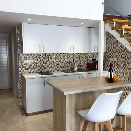 Cozy Loft Apartment 2-2