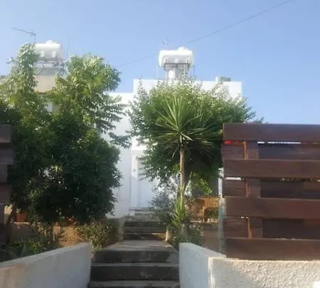 Epistimi 3 Bedroom Holiday House-2
