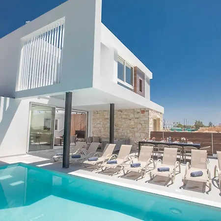 You Will Love This Luxury 5 Bedroom Holiday Villa In Ayia Napa With Private Pool Ayia Napa Villa 1375-3