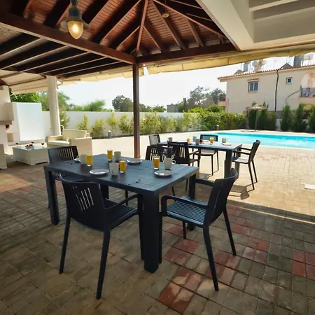 Villa Ella-2