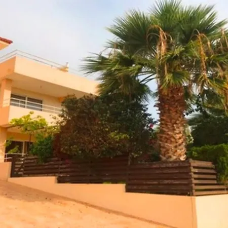 2 Bedroom With Private Garden, Walk To Nissi Beach, Communal Swimming Pool-2