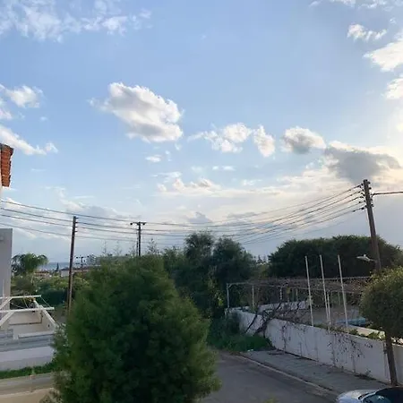 Spacious Studio - Short Walk From Nissi Beach!-3