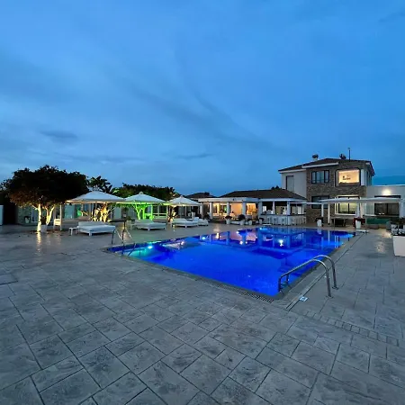 Villa Cape Serenity Mansion By Interhome-2