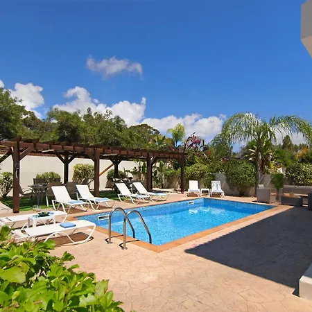 Nissi Adamite Villa-3