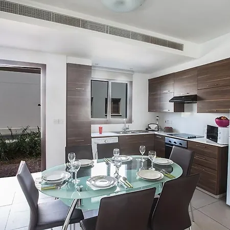 Villa Petreris Enas - Stunning 3 Bedroom Central Ayia Napa Villa With Pool-2