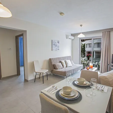 Ayia Napa Holiday Apartment So2-3