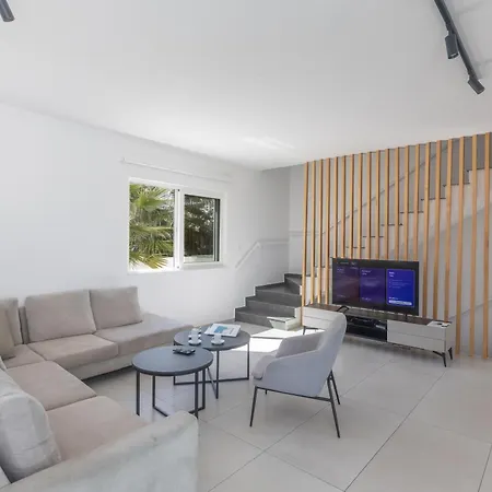 Kube Luxury Villas-2