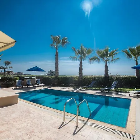 Sunny Coast Villa-2