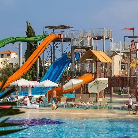 Electra Holiday Village Water Park Resort-3
