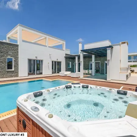 Ruidoso Luxury Seafront Villas-2