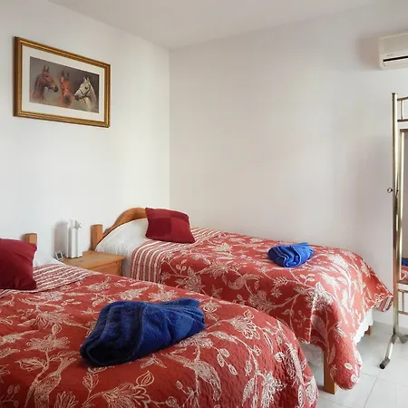 Napa Dreams Apartments-2