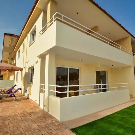 Nissi Martha Apartment-2
