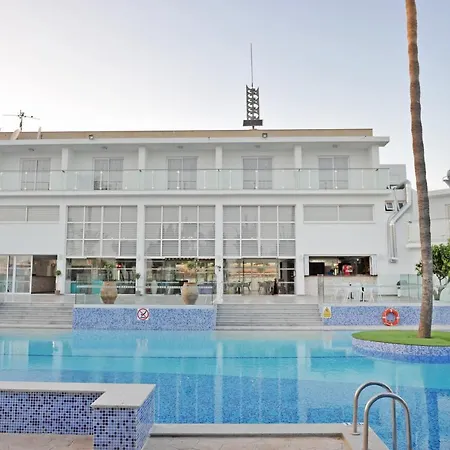 Fedrania Gardens Hotel-3