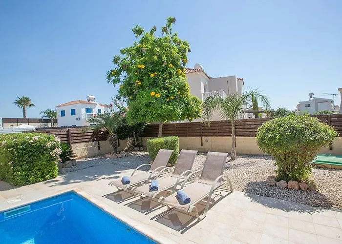 Villa Thekla - Modern 3 Bedroom Ayia Thekla Villa With Pool - Close To The Beach Ayía Nápa acceptant les animaux