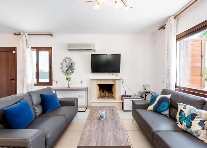 Sea Front Costa Blu By Ezoria Villas Agia Napa