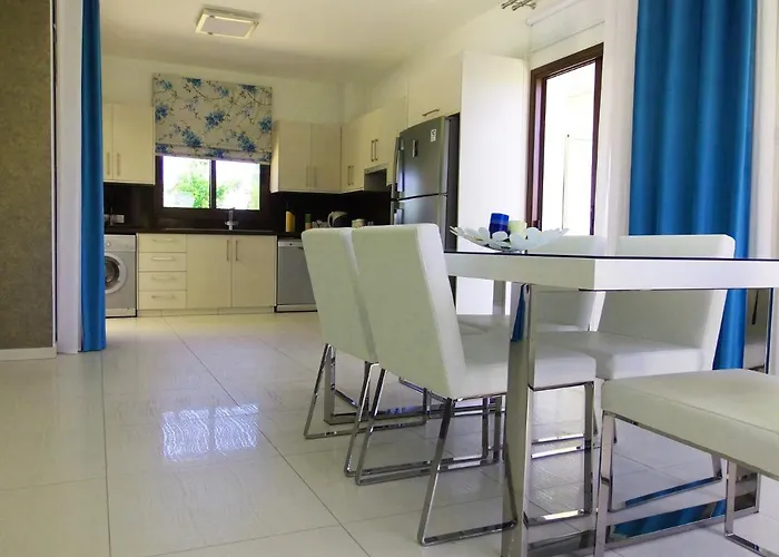 Boetiek You And Your Family Will Love This 5 Star Villa With Private Pool & Hot Tub, Protaras Villa 1511 Agia Napa