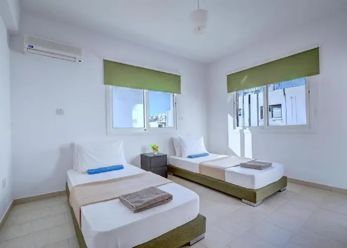 Nicolas 'S Place Agia Napa