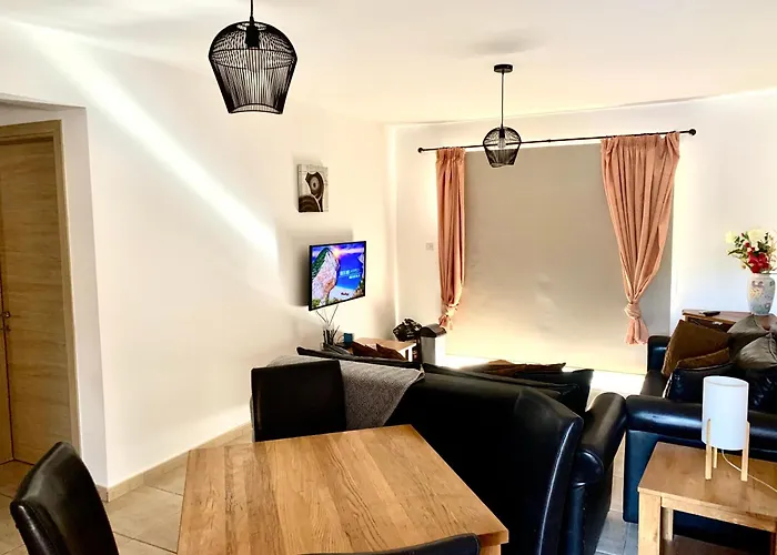 Nissi3 B1 Lovely 1Bdr Ground Floor Apartment Near Nissi Beach. Ayía Nápa acceptant les animaux