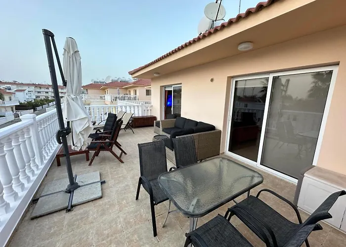 Huisdiervriedelijke Nissi Golden Sands Lome Agia Napa