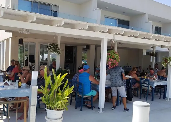 Christopher'S Sandy Beach Suites Agia Napa
